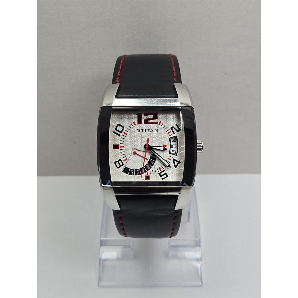 Mens Titan Octane Nyx Retrograde Quartz Day Date Leather Sport Watch New Battery